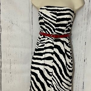Express strapless zebra print dress, fitted, with pockets! Size 0 (pre owned)